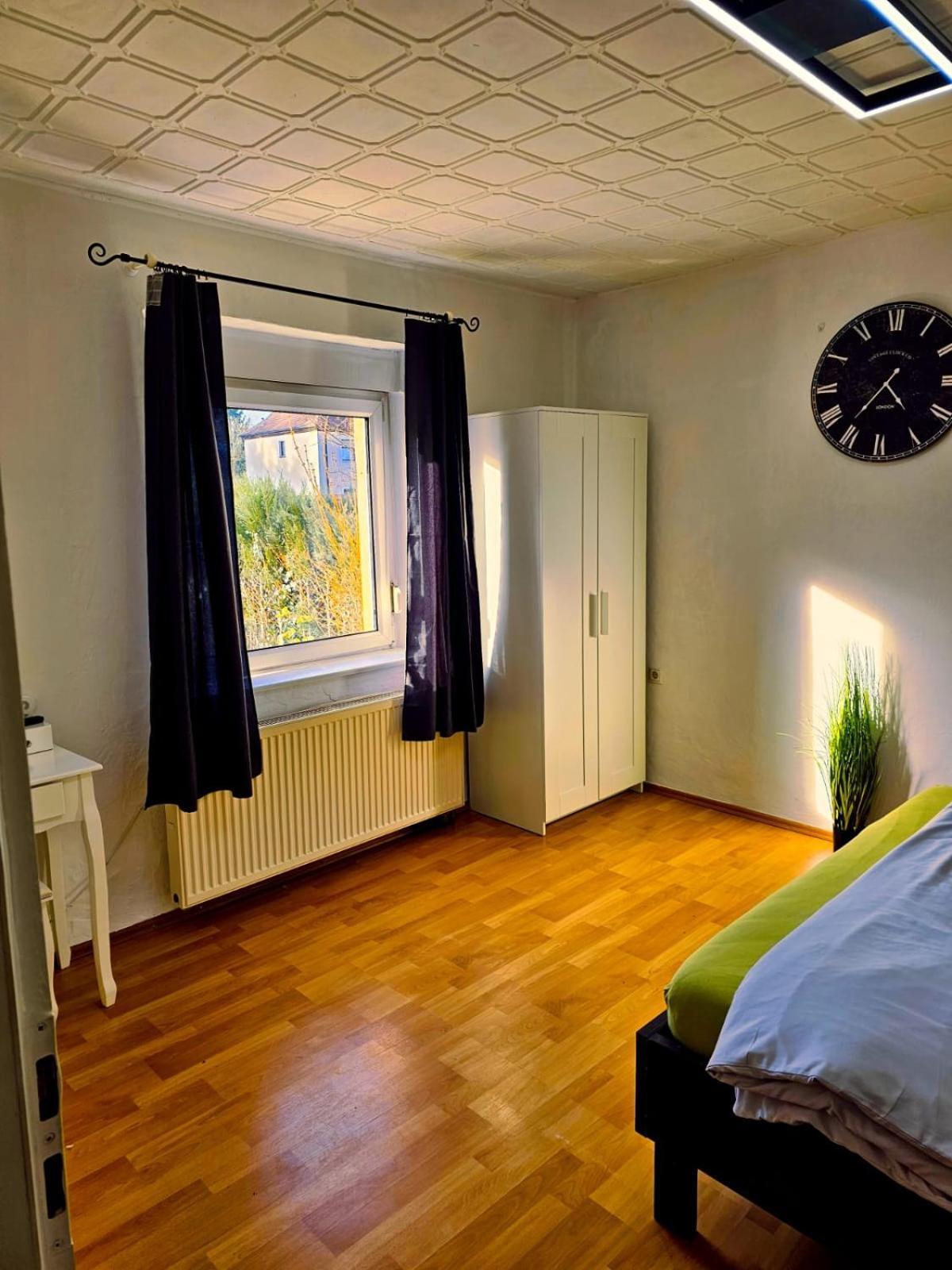 B&R Ferienhaus In Der Naehe Des Flughafens Nürnberg Eksteriør bilde